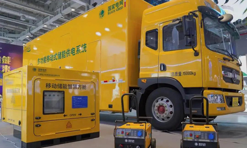 <b>軍用陸地車輛電能不足?磷酸鐵鋰電池保駕護(hù)航!</b>